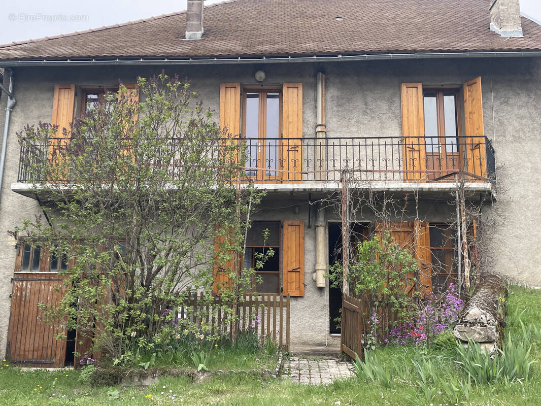 Maison à LALLEY