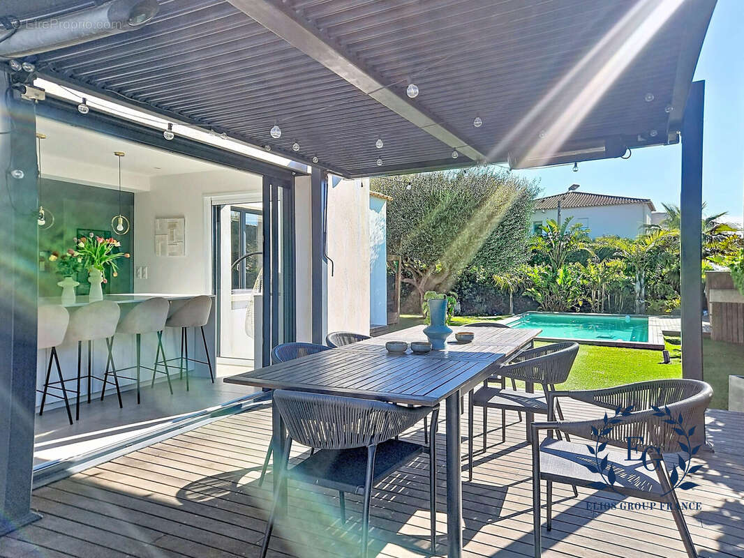 Maison à SIX-FOURS-LES-PLAGES