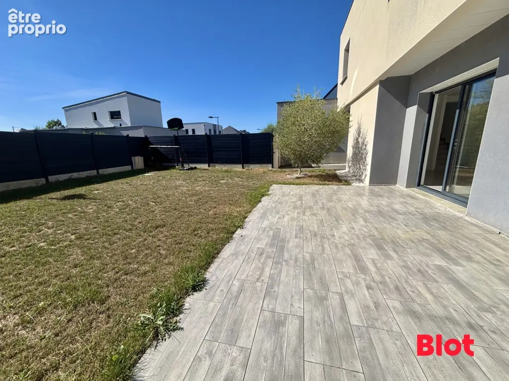Maison 5 pièces 140 m² à vendre à Domloup (35410) - photo 1