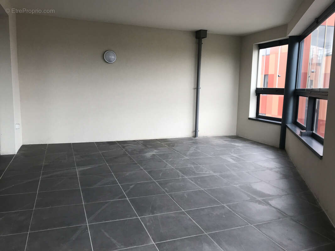 Clairmarais gare centre - appartement moderne type 3 de  75m2 + terrasse  24m2 + parking - photo 7