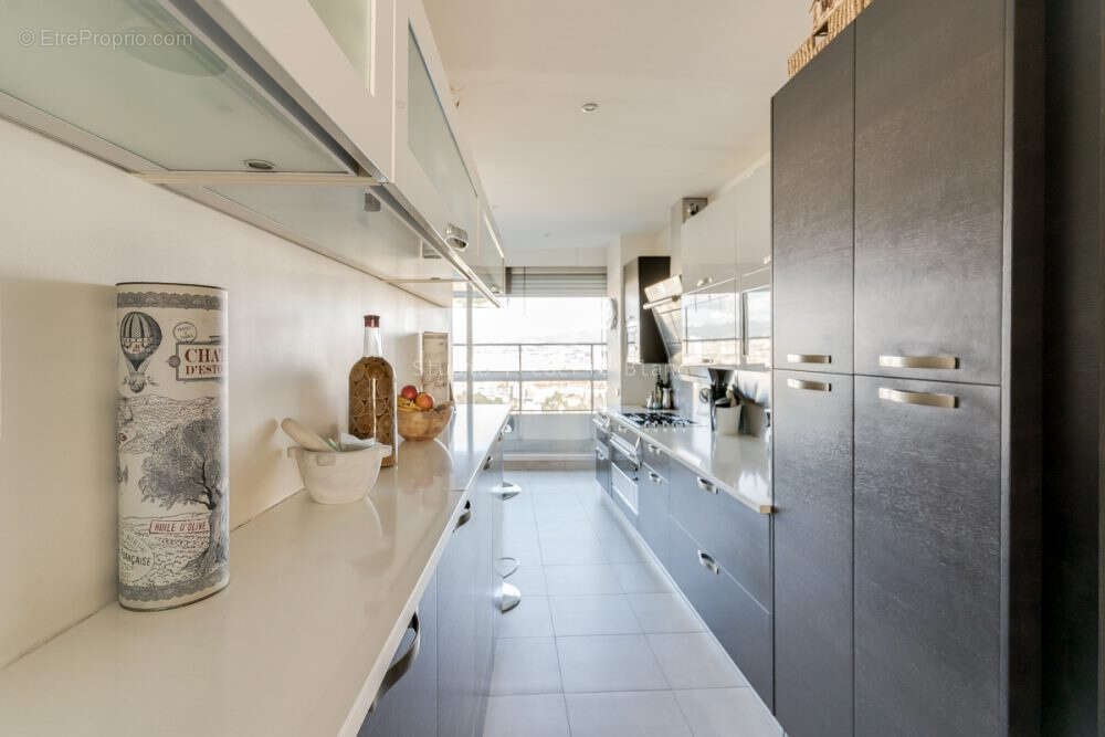 Appartement à MARSEILLE-8E