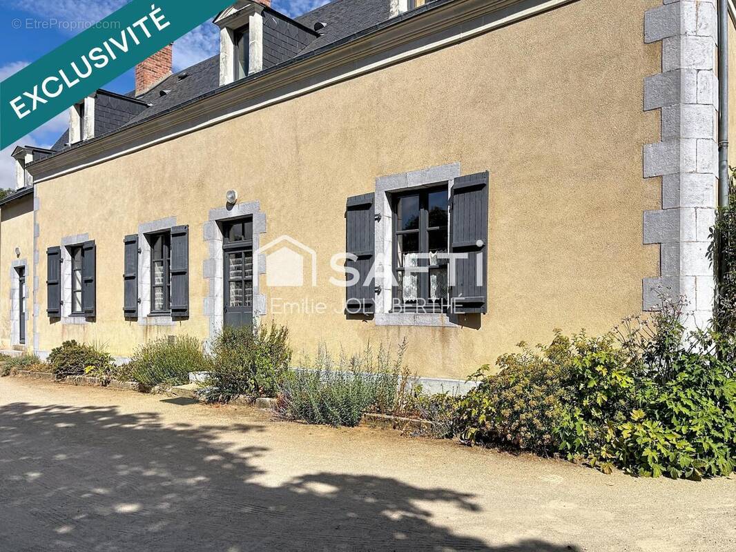 Photo 1 - Maison à LA CROPTE