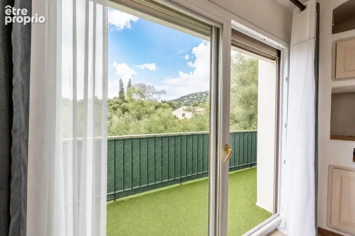 Cavalaire-sur-Mer - Appartement T2 42m2 avec balcon et parking - photo 7