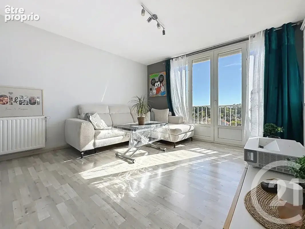 Appartement 3 pièces 55 m² à vendre à Sainte-Savine (10300) - photo 1