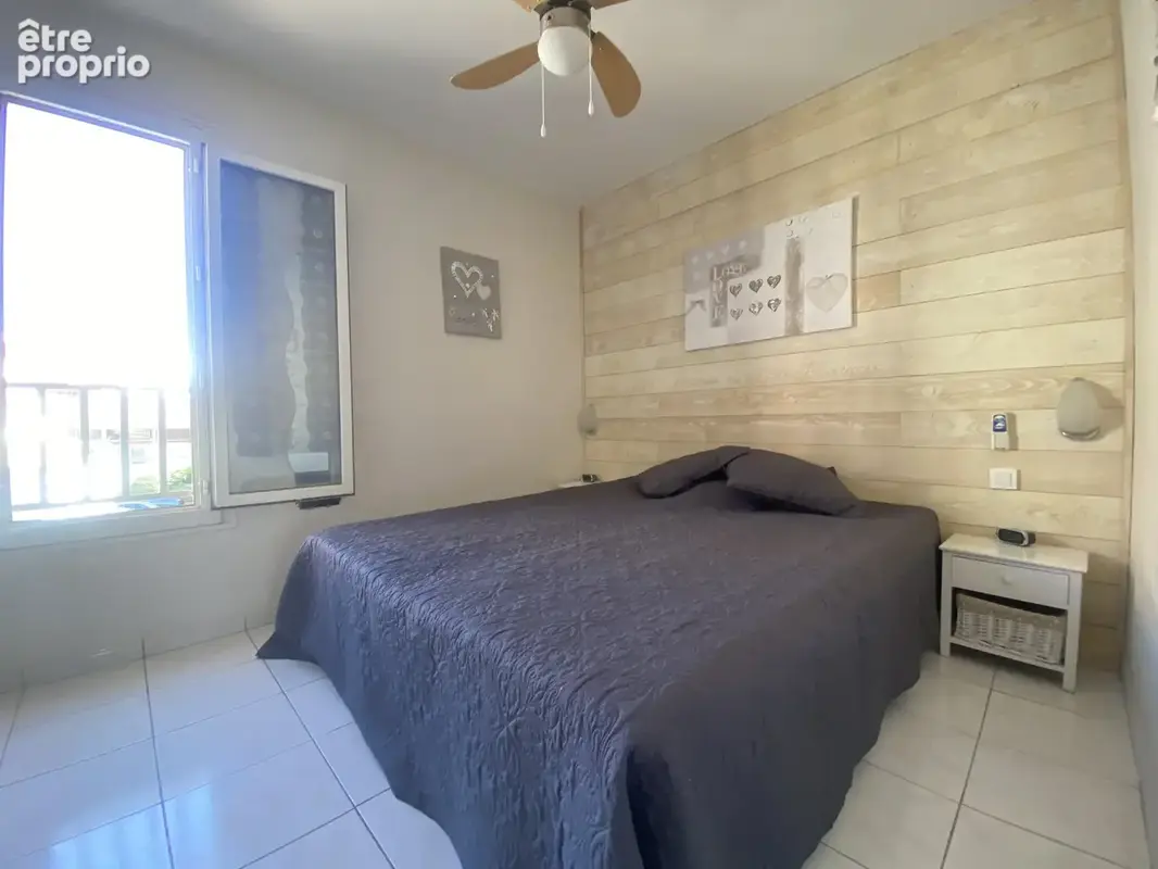 Cap d'agde- t2 vue port- place pietonne- grande terrasse- dernier etage - photo 10