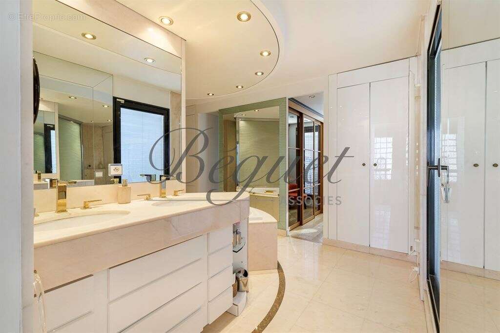 Appartement à BOULOGNE-BILLANCOURT