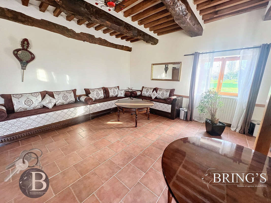 Maison à HOTOT-EN-AUGE