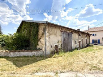 A saisir !!! Maison de village à rénover - photo 4
