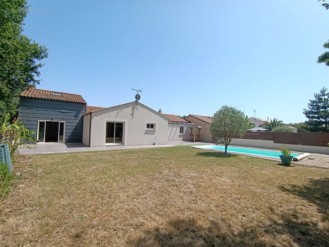 Maison à SAINTE-FLAIVE-DES-LOUPS