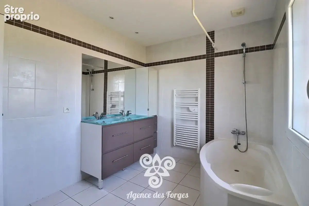 Maison - 3 chambres - 91m² - Oree D'anjou (Landemont) - photo 13