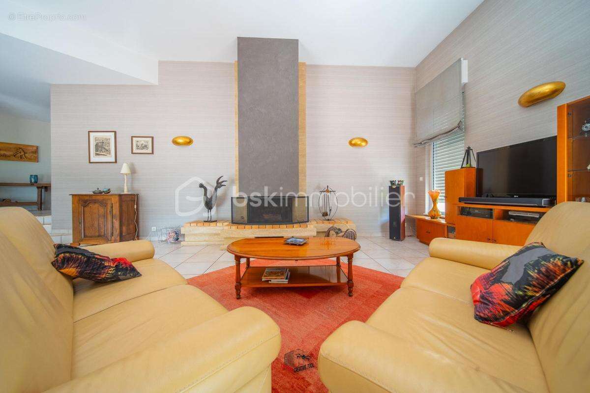Maison d’architecte 290 m² – Parc paysager 8 000 m² – 5 ch – Entrée cathédrale – Secteur Boulay-Moselle - photo 10