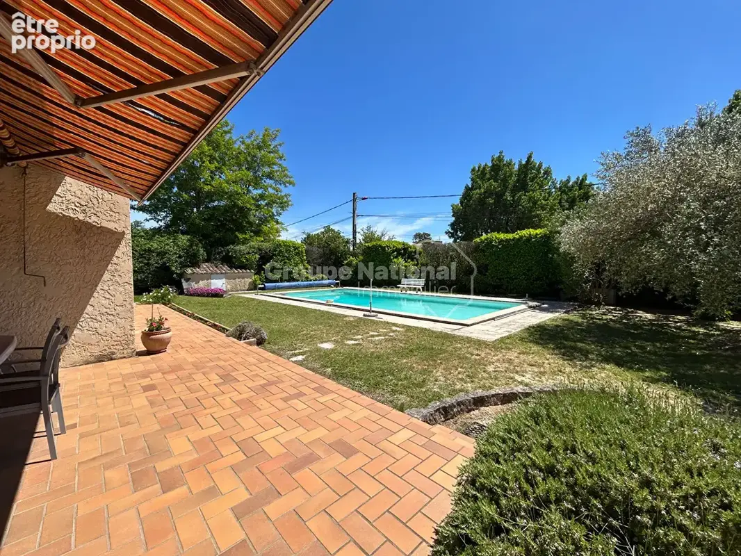 Maison 5 chambres sur parcelle de 1364 m² avec piscine et grand garage - Aubignan - photo 17