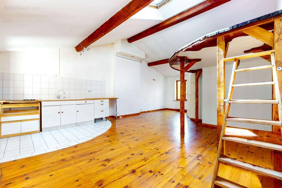 Appartement à LYON-4E