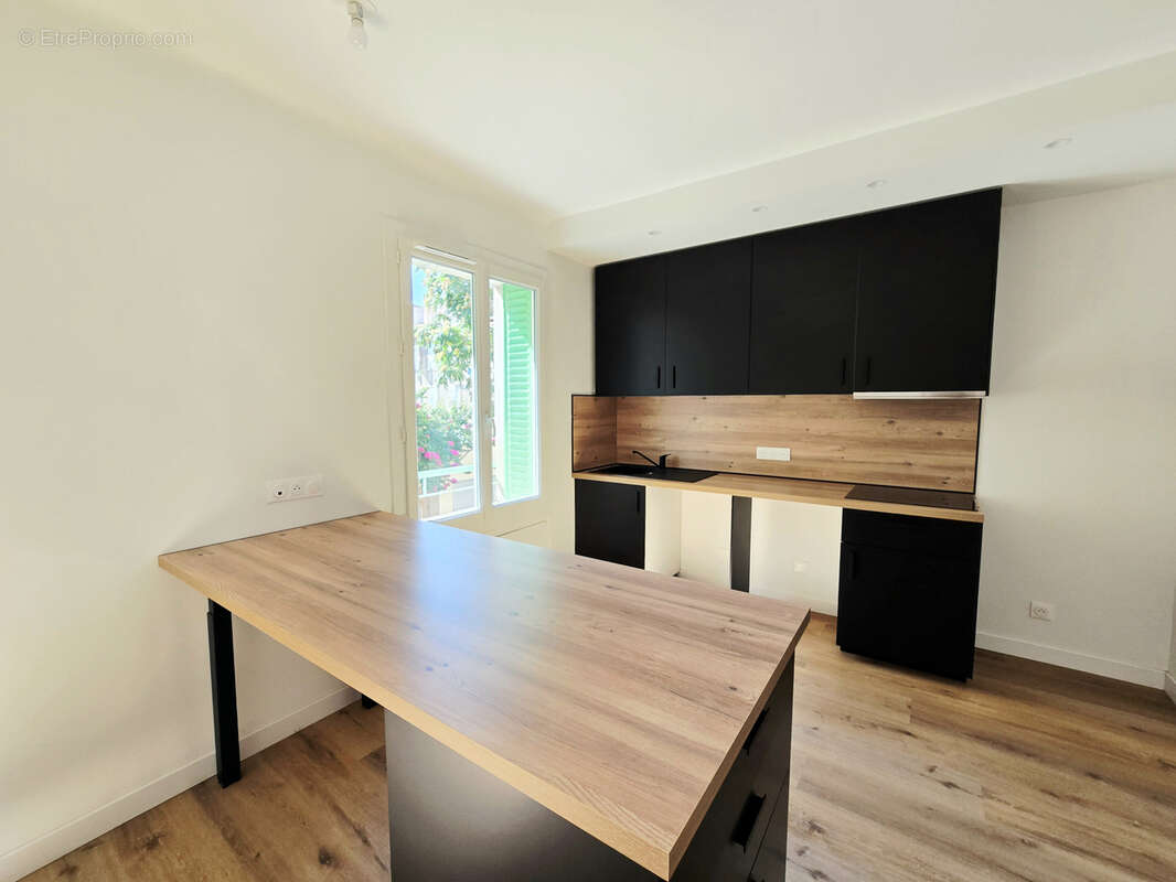 Appartement à MARSEILLE-7E