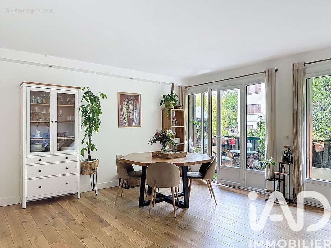 Photo 4 - Appartement à RUEIL-MALMAISON