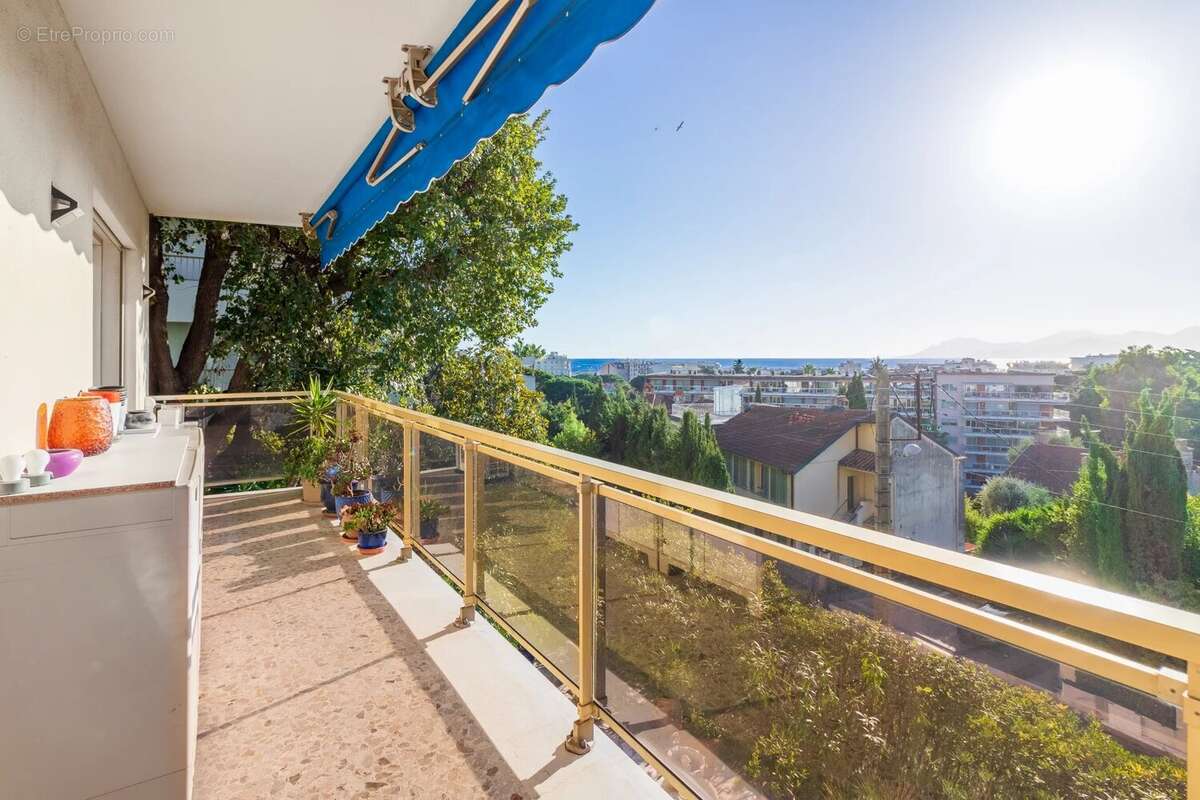 Appartement à CANNES
