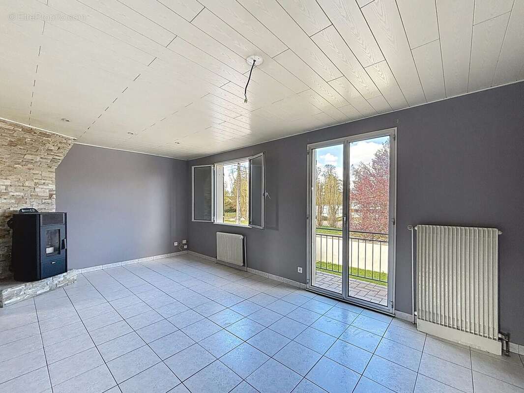 Maison à GRAY