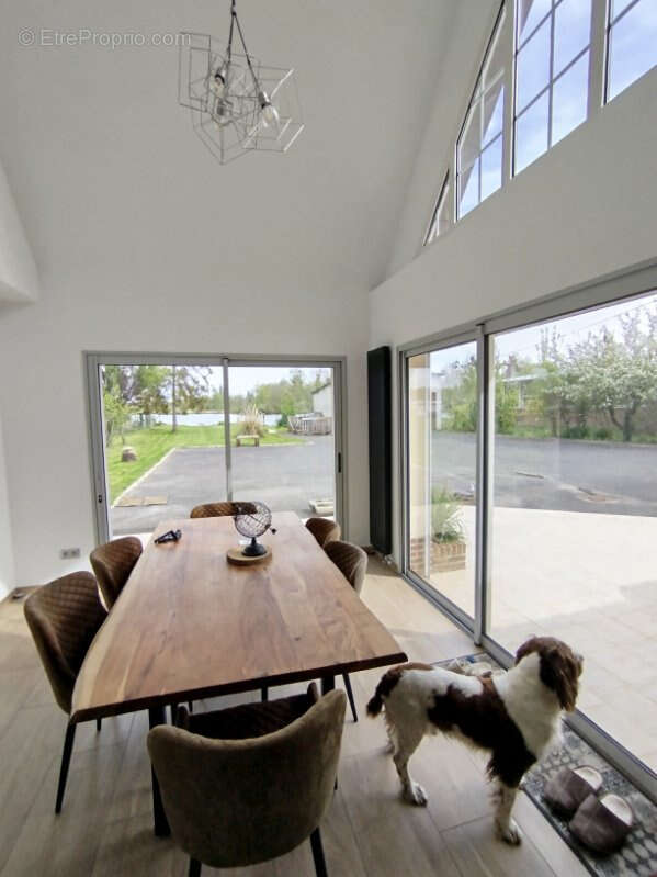 Maison à MAREUIL-CAUBERT