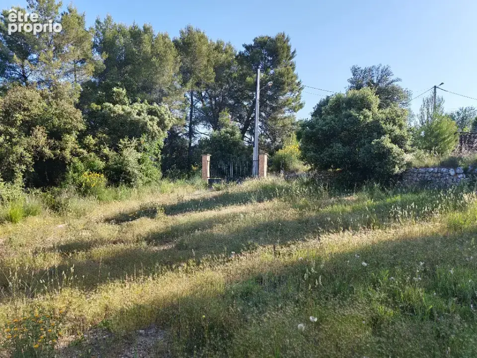 Terrain 677 m² à Lorgues  - photo 4