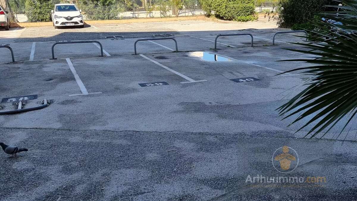 Commerce à LE LAVANDOU