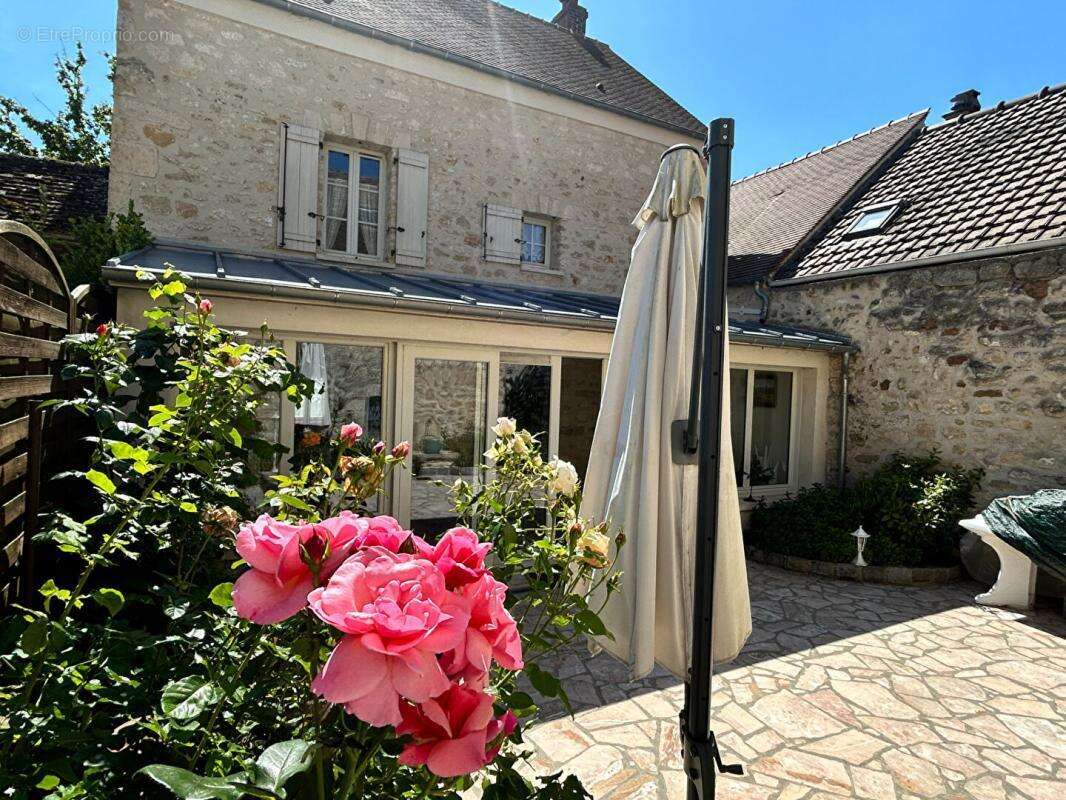 Charmante maison en pierres completement renovee ! - photo 2