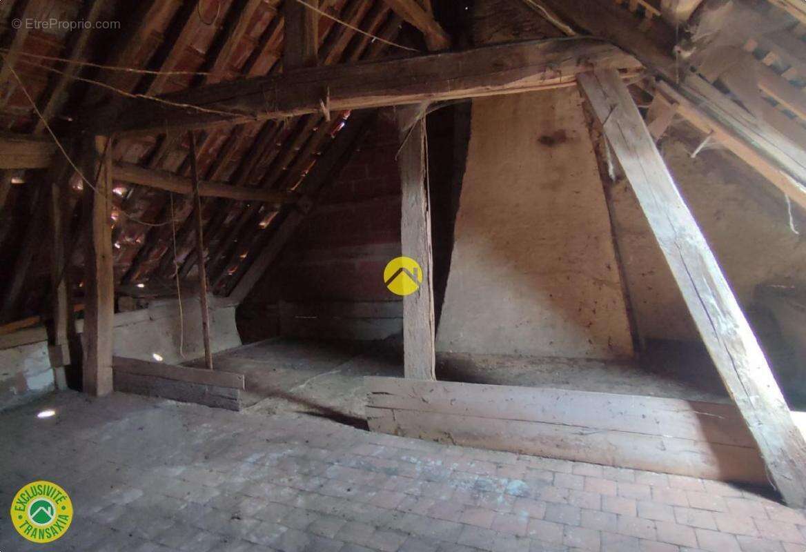 Maison à VAILLY-SUR-SAULDRE