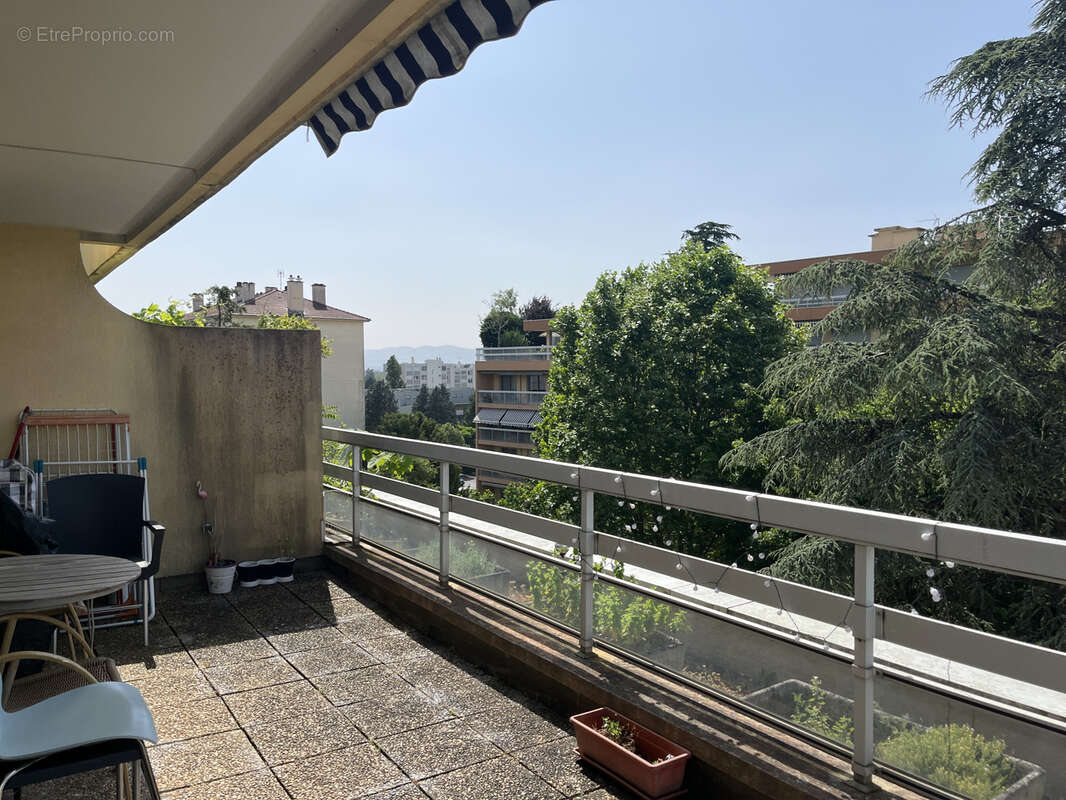 Appartement à CALUIRE-ET-CUIRE