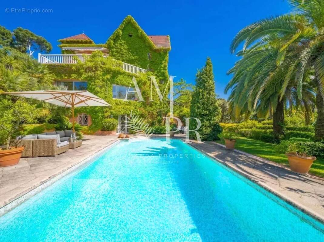 Cannes – Villa Belle Époque Iconique de Prestige avec Vue Mer Panoramique - photo 8