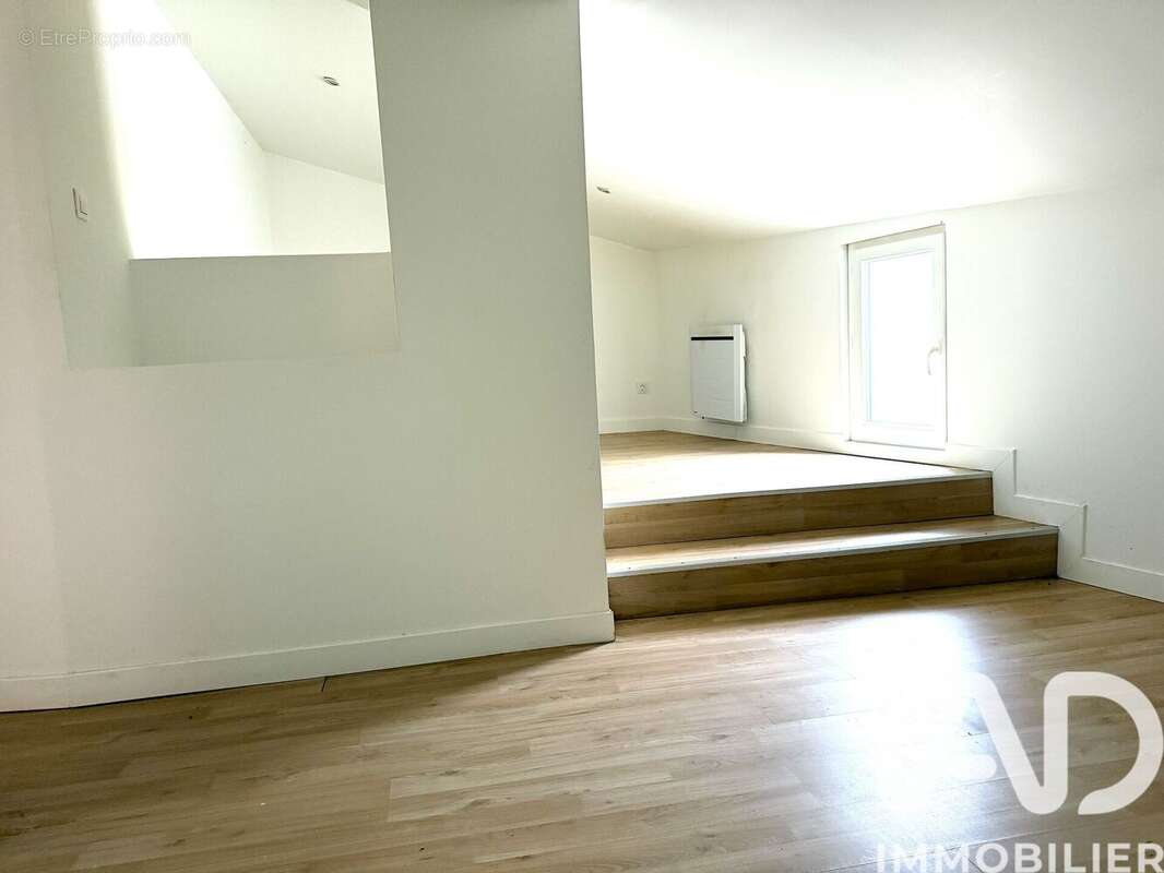 Maison 118 m² à Tauriac  - photo 4