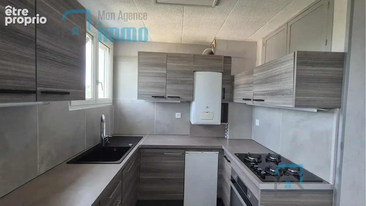 Bourges, quartier Mazières / Aéroport - Appartement type 3 + garage + cave - photo 4
