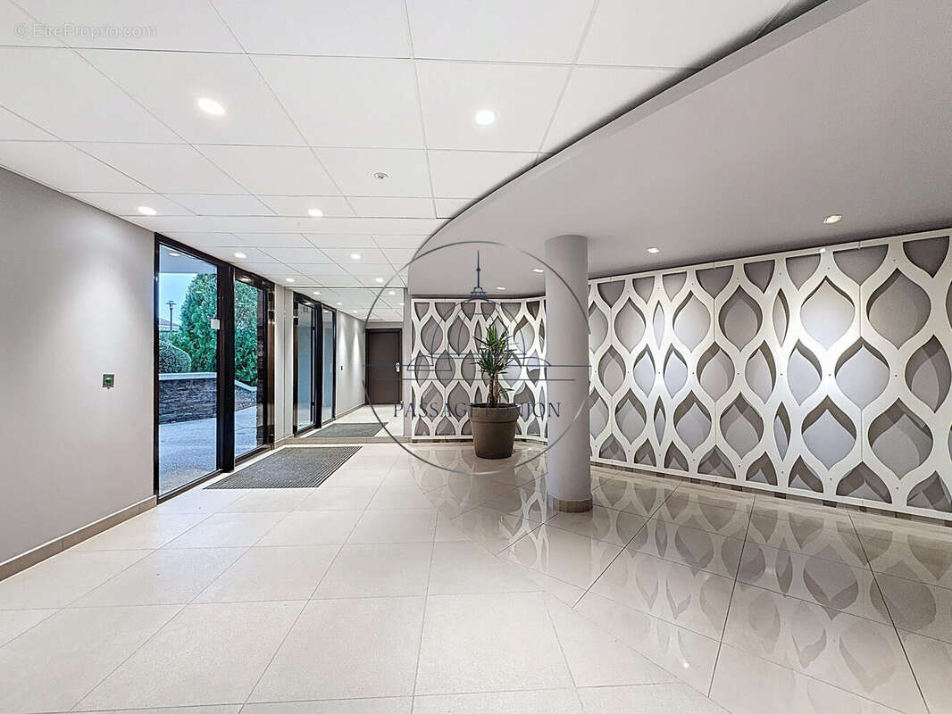 Appartement à LE CRES