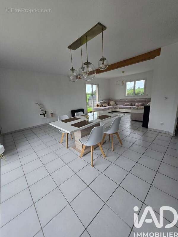 Photo 2 - Maison à SAINT-JOUIN-BRUNEVAL