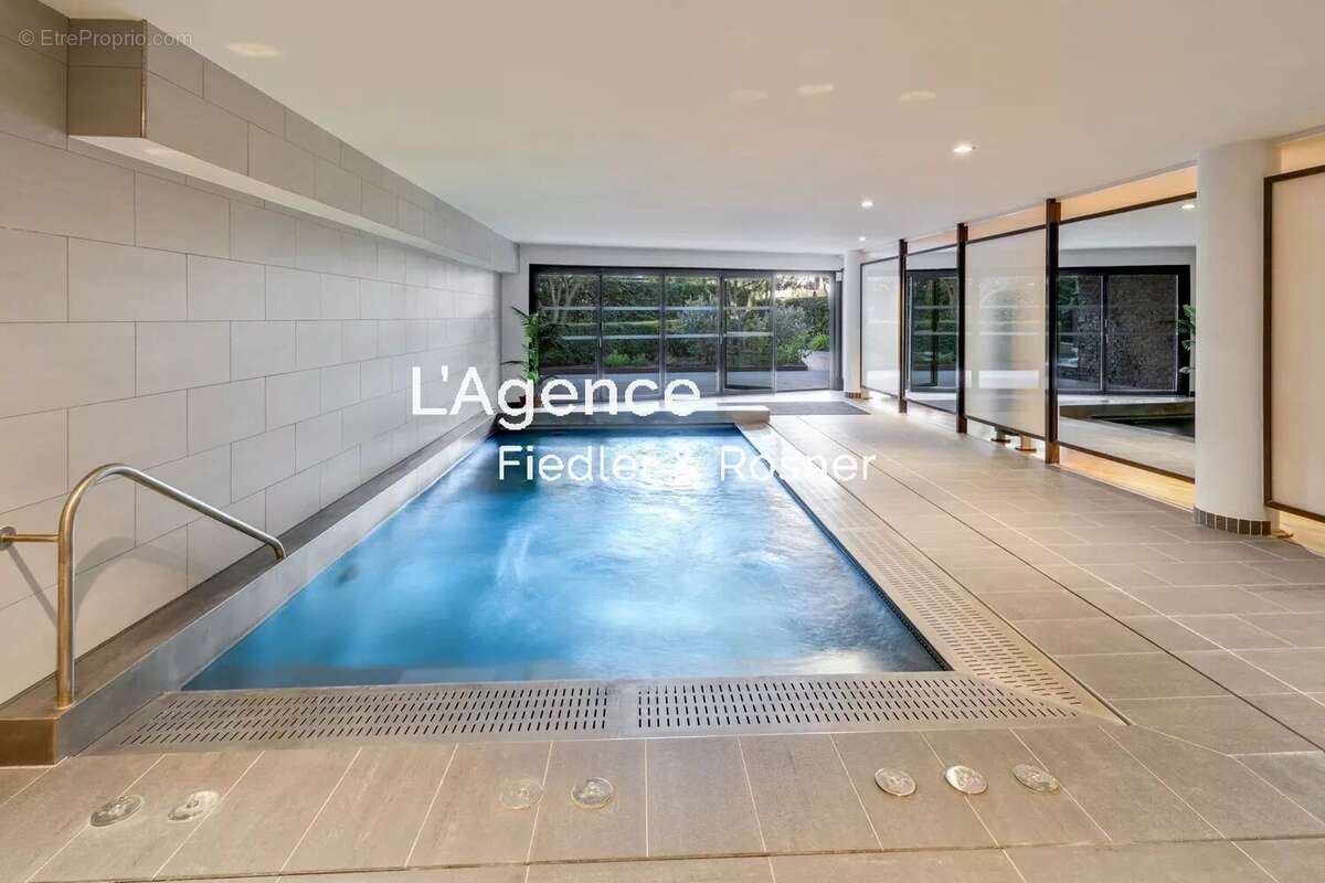 Appartement à SAINT-TROPEZ