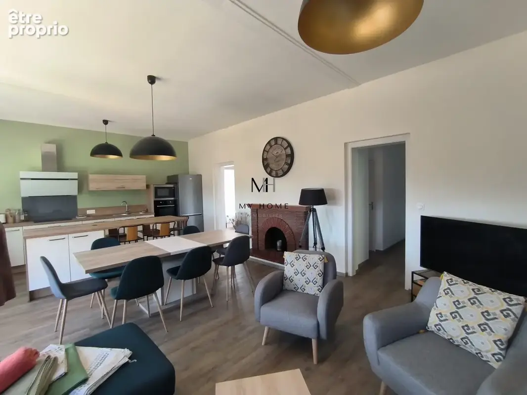 Maison 5 pièces 80 m² à vendre à Saint-Leonard-Des-Bois (72130) - photo 2