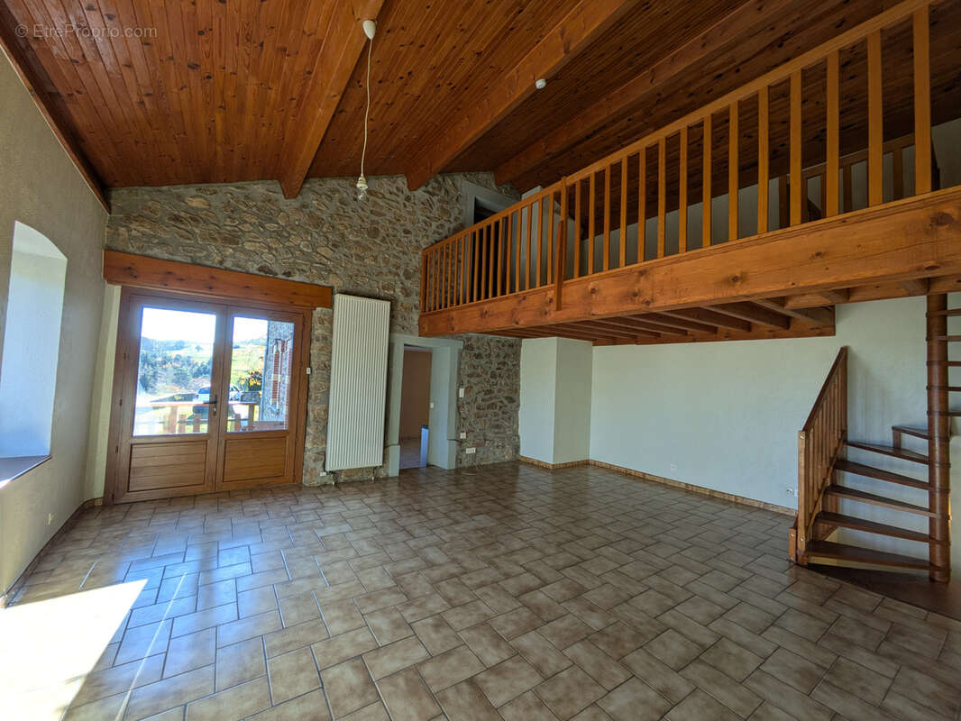 Belle bâtisse en pierre 171m2 à BURDIGNES - photo 13