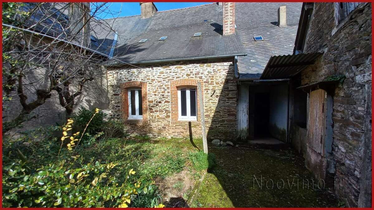 Maison à SAINT-CARADEC