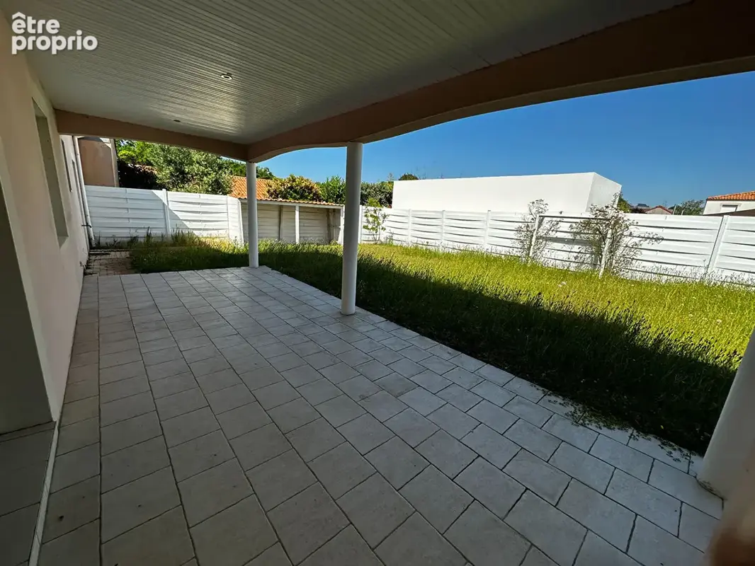 LES SORINIERES : Maison contemporaine au calme avec 3 chambres et garage - photo 2