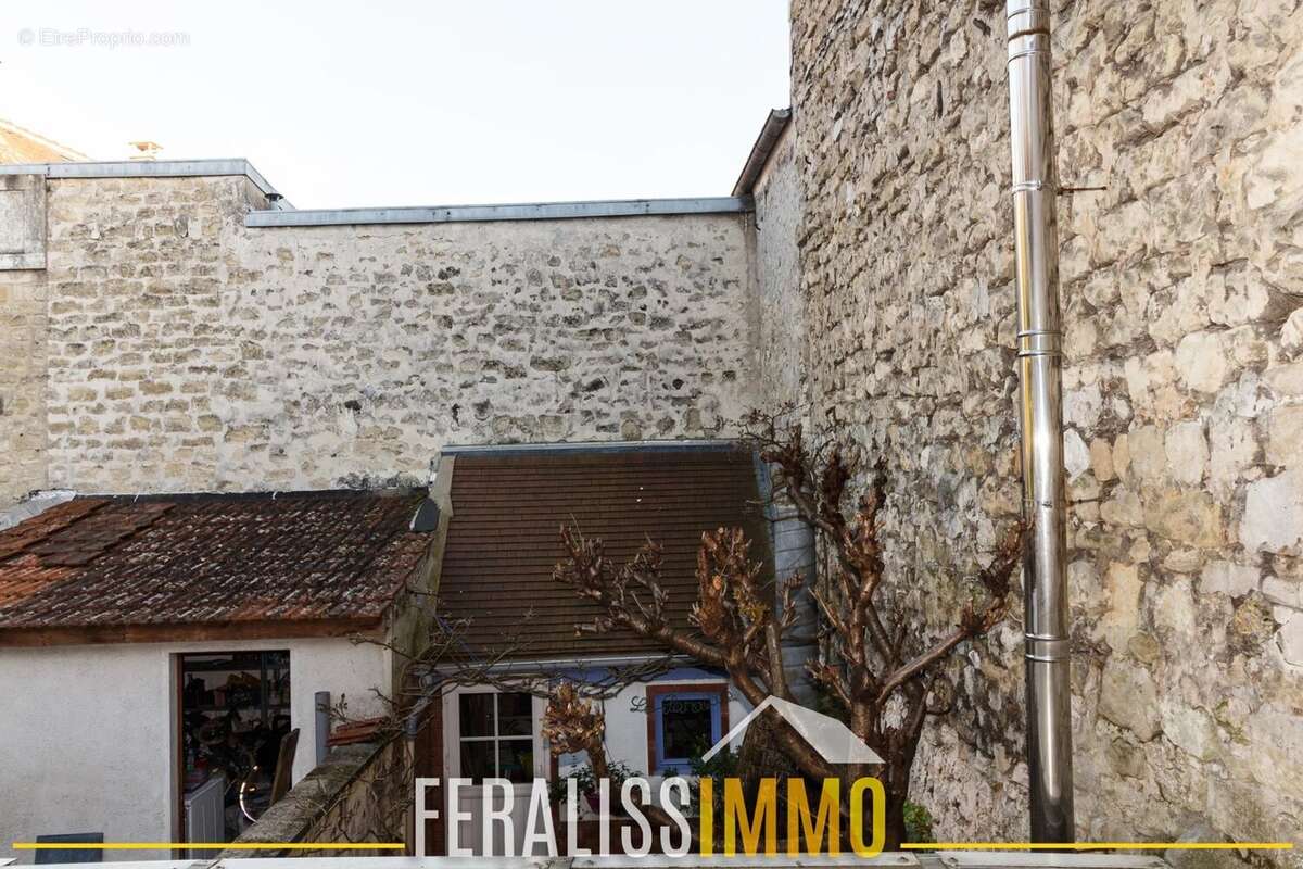 Maison à VAUX-SUR-SEINE