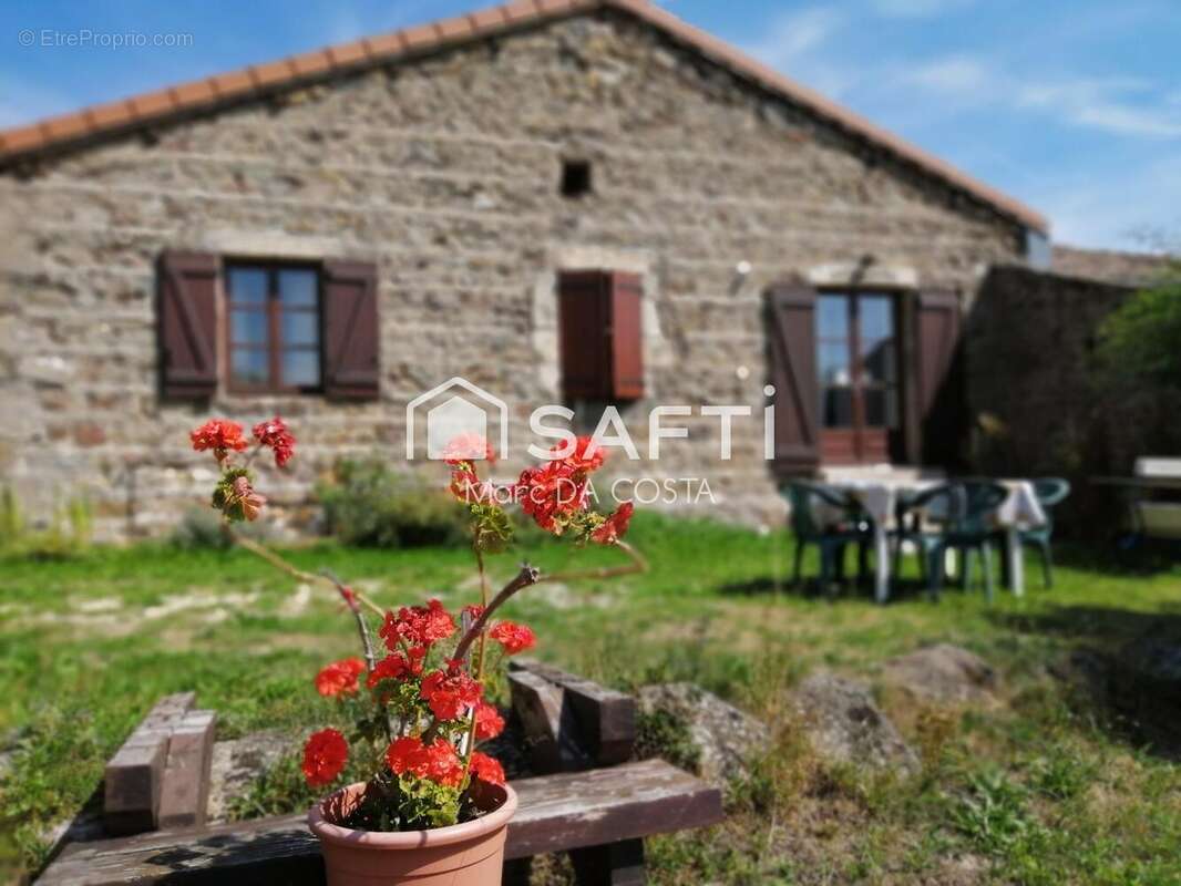 Photo 5 - Maison à ESTIVAREILLES