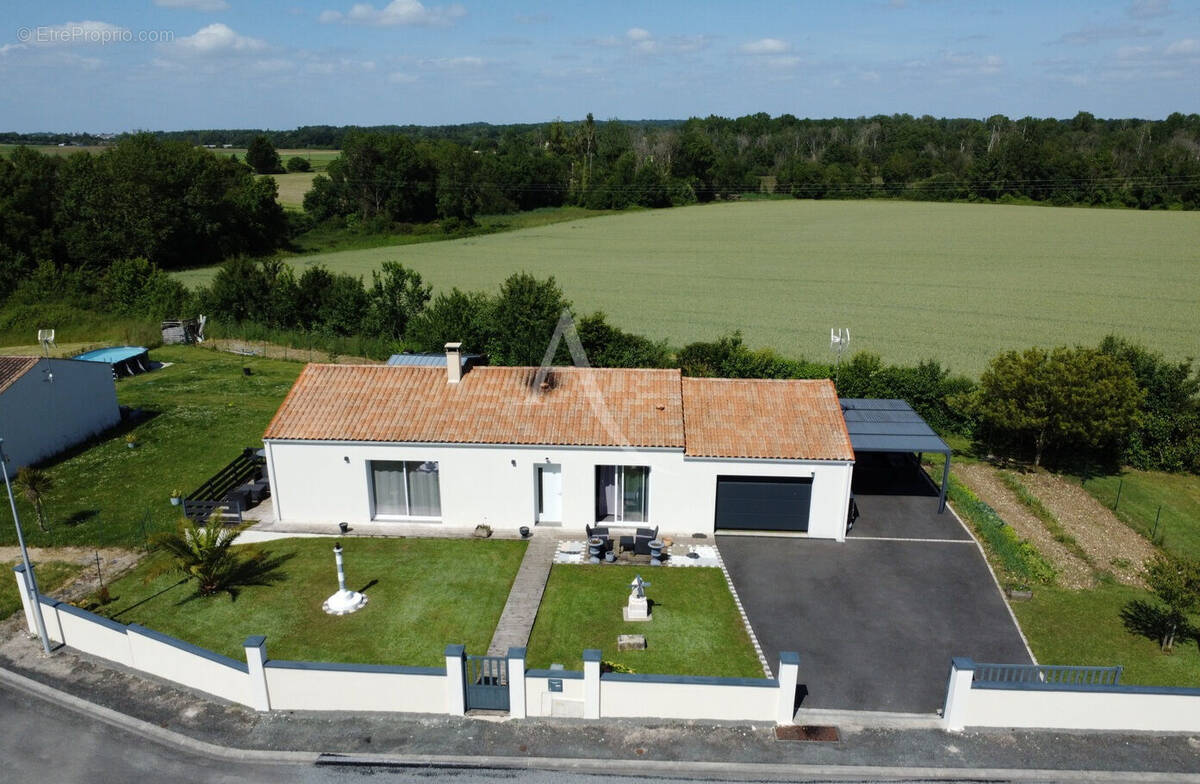 Maison à PONS