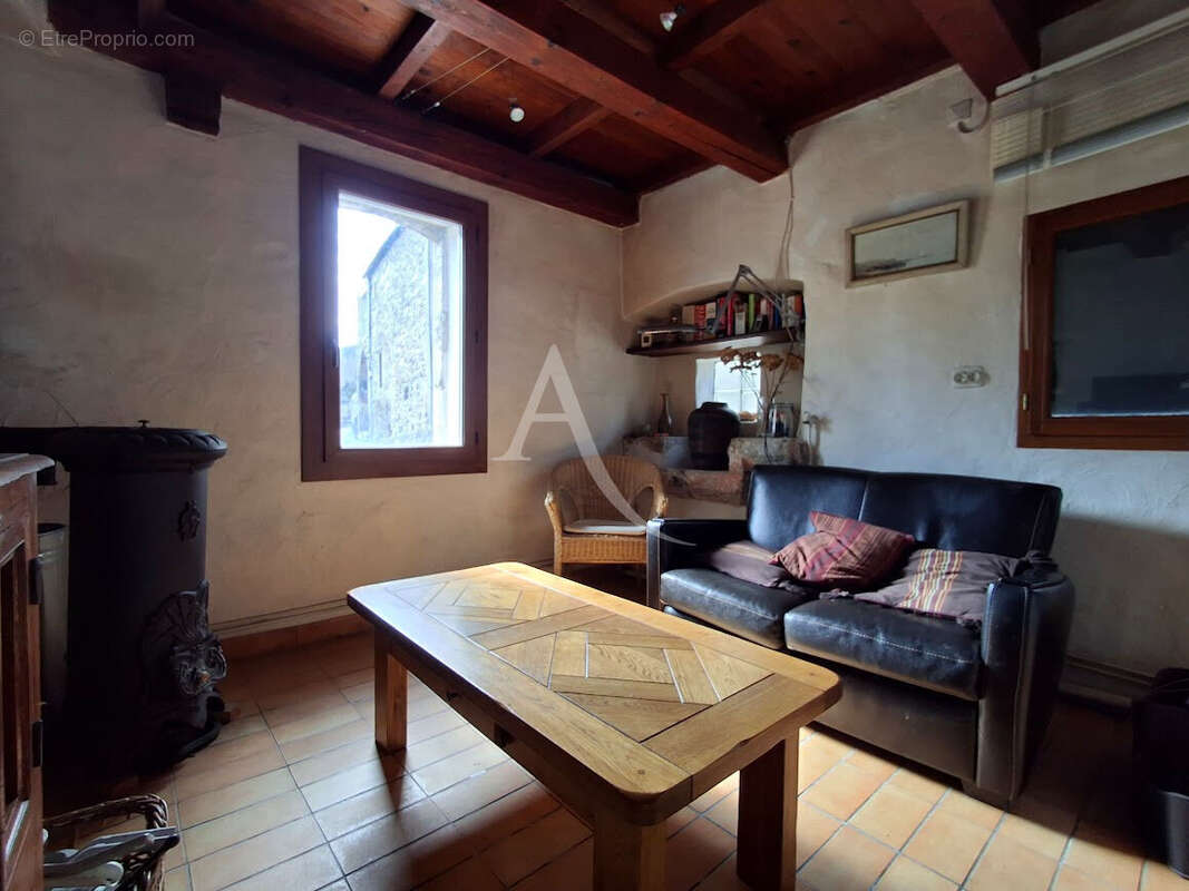 Maison à DIO-ET-VALQUIERES