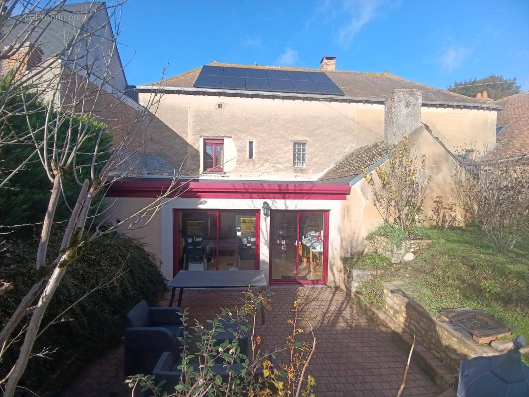 Maison à CHANTENAY-VILLEDIEU