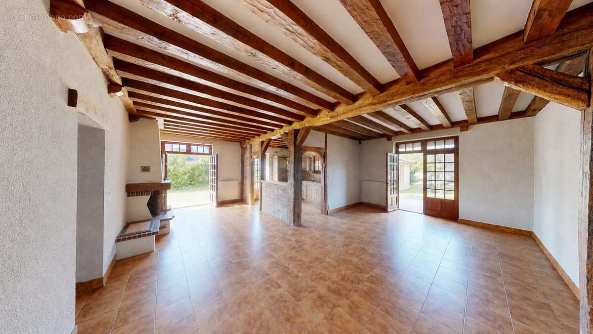 Maison à CHOUZY-SUR-CISSE