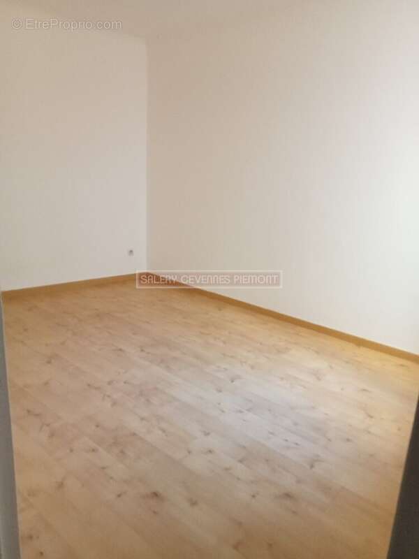 Appartement à SAINT-HIPPOLYTE-DU-FORT