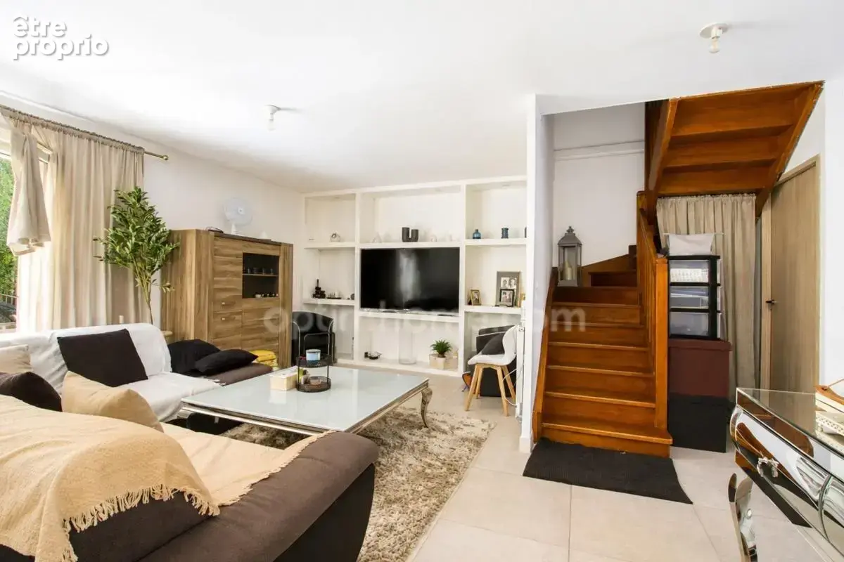 Toulouse lalande – maison t4 rénovée de 84,45 m2 – jardin – garage – parking privatif – environnement calme / impasse - photo 5