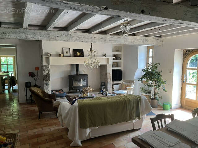 Maison à MONCRABEAU