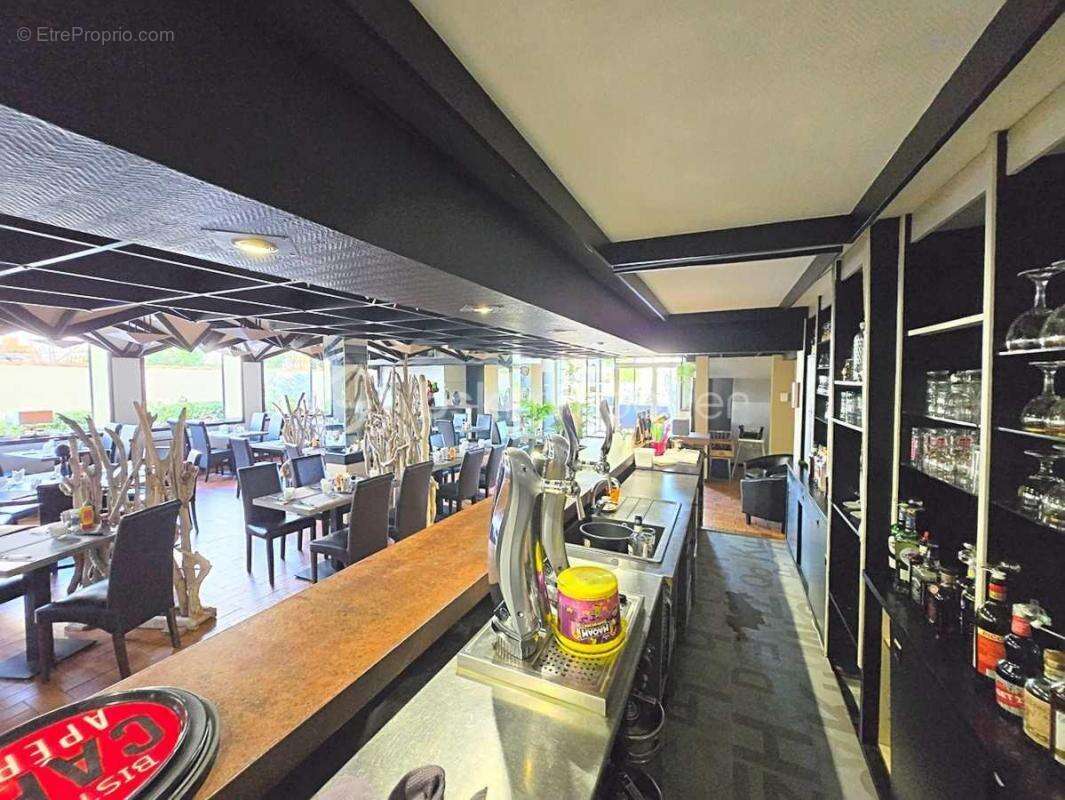 Commerce à PIERRELATTE