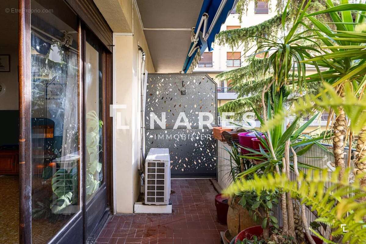 Appartement à MARSEILLE-5E