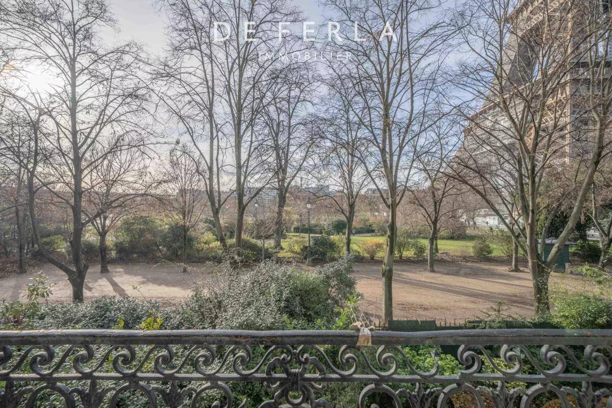 Appartement à PARIS-7E