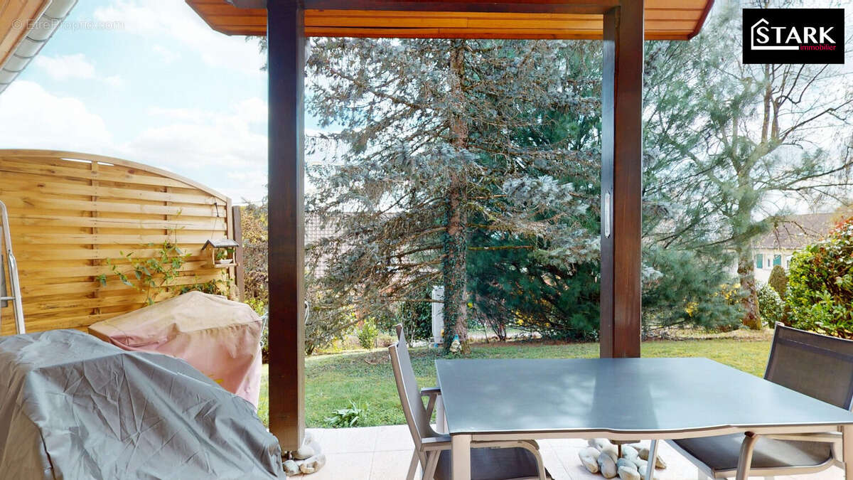 Maison à SAINT-GERMAIN-LE-CHATELET